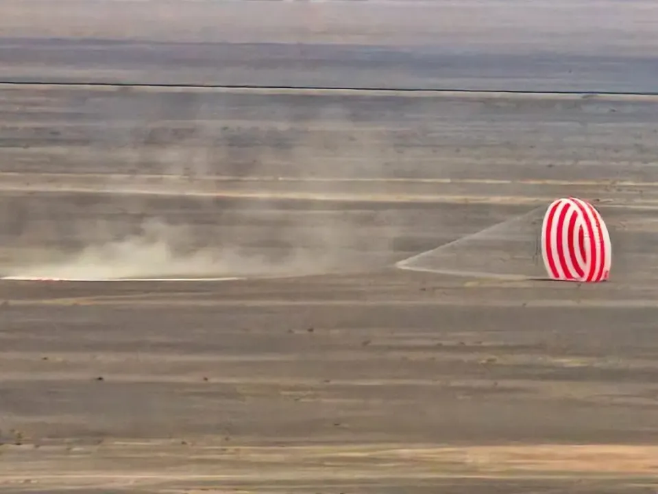梦舟飞船零高度逃逸试验成功！中国载人登月迈出关键一步