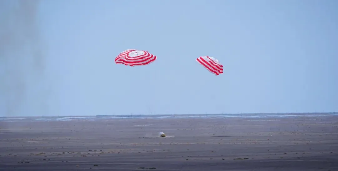 梦舟飞船零高度逃逸试验成功！中国载人登月迈出关键一步