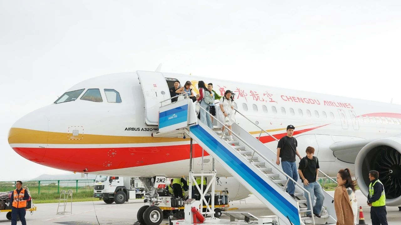 新疆昭苏天马机场开通直飞成都、郑州航线