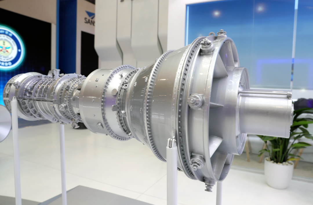 中国航发首次亮相迪拜国际航空展 中国航发首次亮相迪拜国际航空展