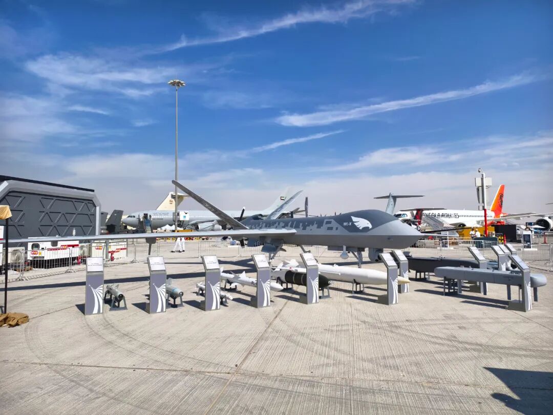 中国航空工业集团高端航空装备亮相2025迪拜航展