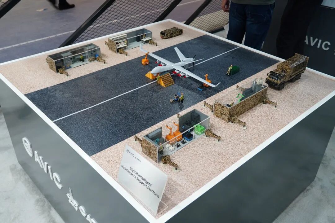 中国航空工业集团高端航空装备亮相2025迪拜航展