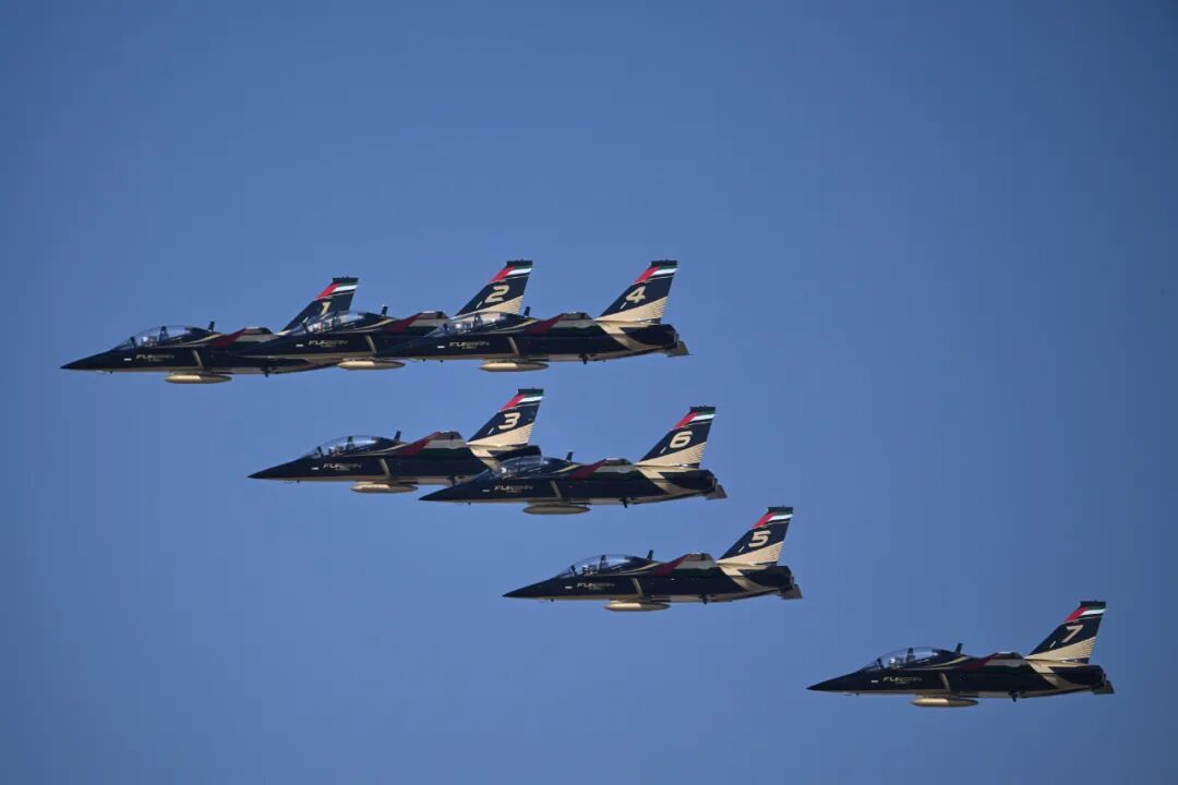 中国航空工业集团高端航空装备亮相2025迪拜航展