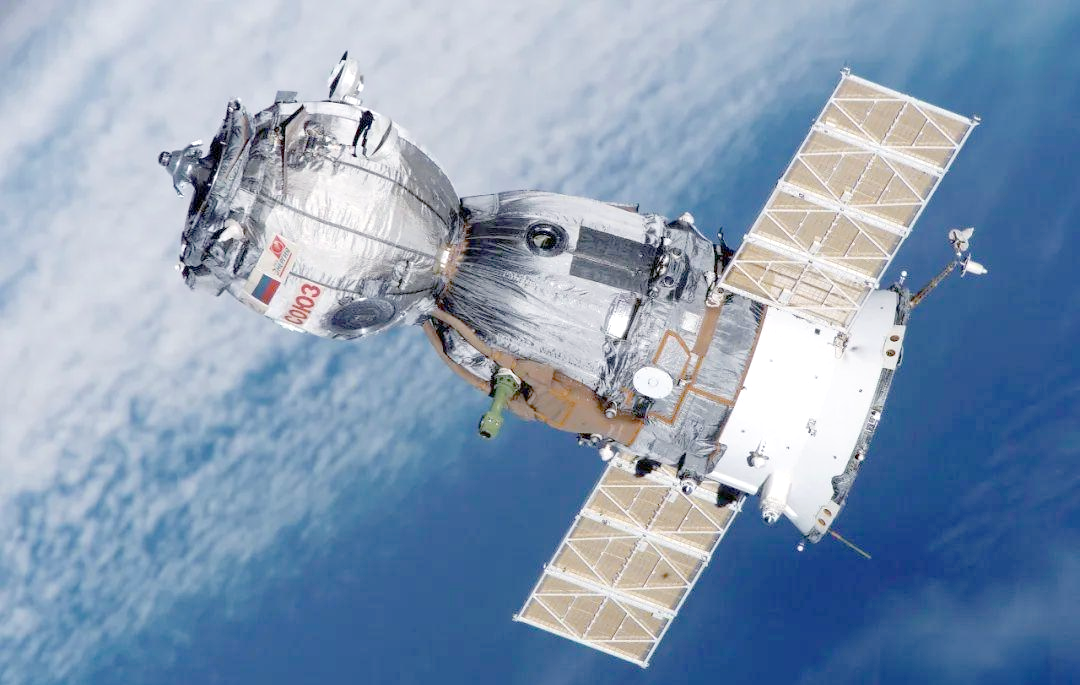 【航化说】纳米发电机：为航空航天设备“解锁”无电池供电新方式