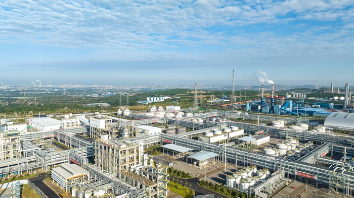 我国首个丁二烯法己二腈项目全面达产 我国首个丁二烯法己二腈项目全面达产