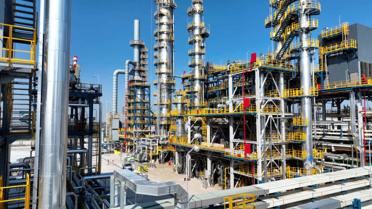 【航化说】产能多却溢价高?2025年可持续航空燃料(SAF)产业发展分析 【航化说】产能多却溢价高?2025年可持续航空燃料(SAF)产业发展分析