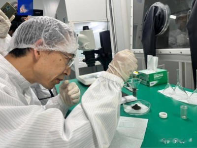 【航化说】嫦娥六号重大突破！月球藏着两种“碳宝藏”，采矿时代来了