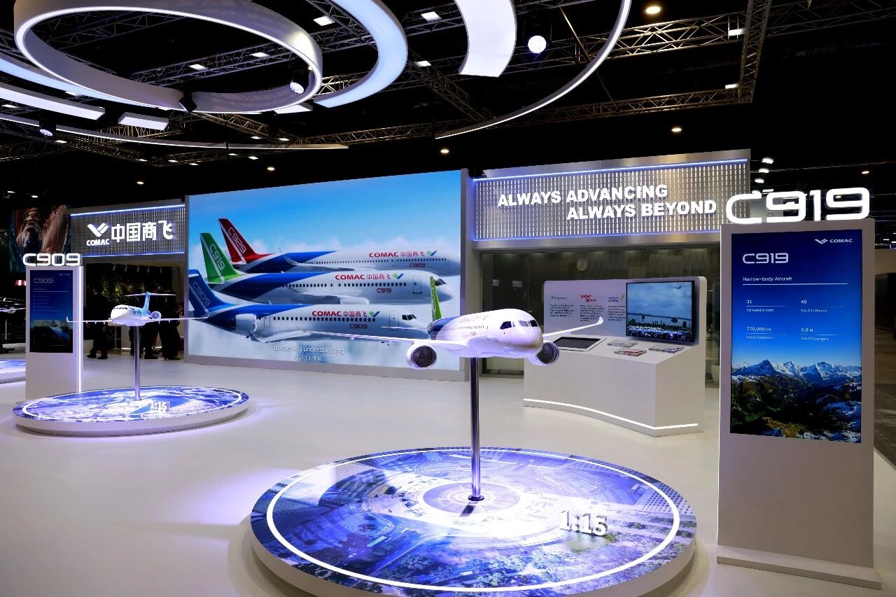 中国商飞多款机型亮相2026年新加坡航展