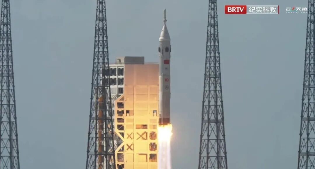 长征十号运载火箭系统低空演示验证与梦舟载人飞船系统最大动压逃逸飞行试验成功实施 长征十号运载火箭系统低空演示验证与梦舟载人飞船系统最大动压逃逸飞行试验成功实施