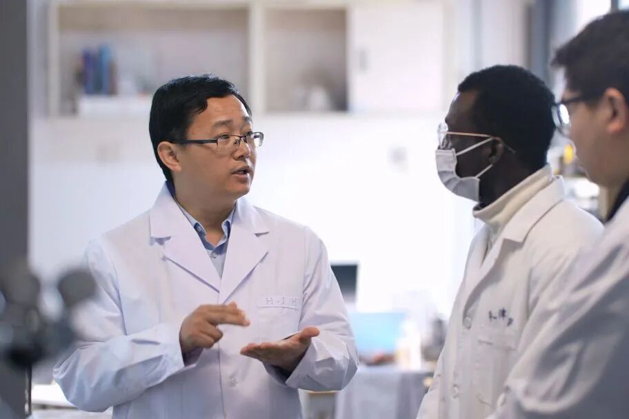 【航化说】打破“一次性”宿命！新型绿色环氧树脂耐高温、抗冲击还能“重生”