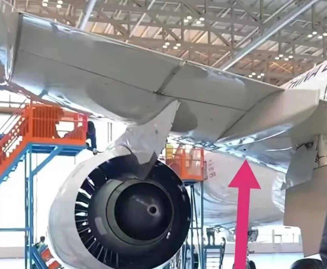 【航化说】雷雨天气乘机，别慌！你的飞机自带“防雷buff”