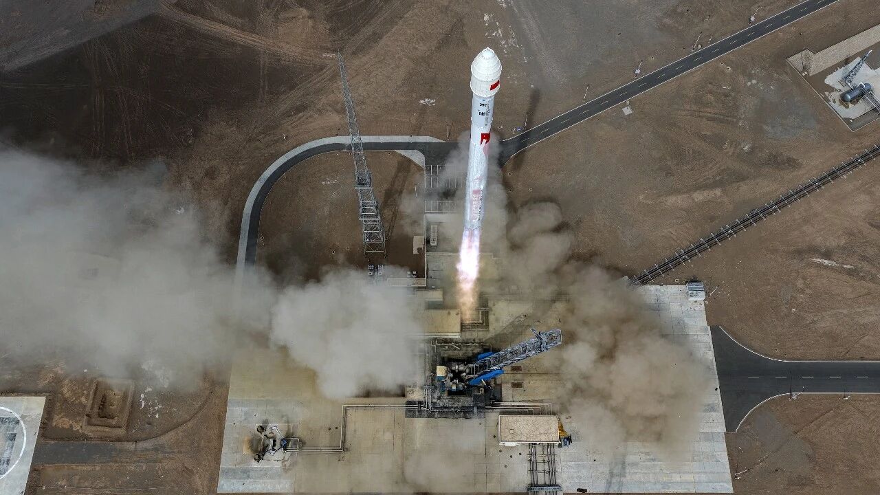 朱雀二号改进型遥五运载火箭发射成功